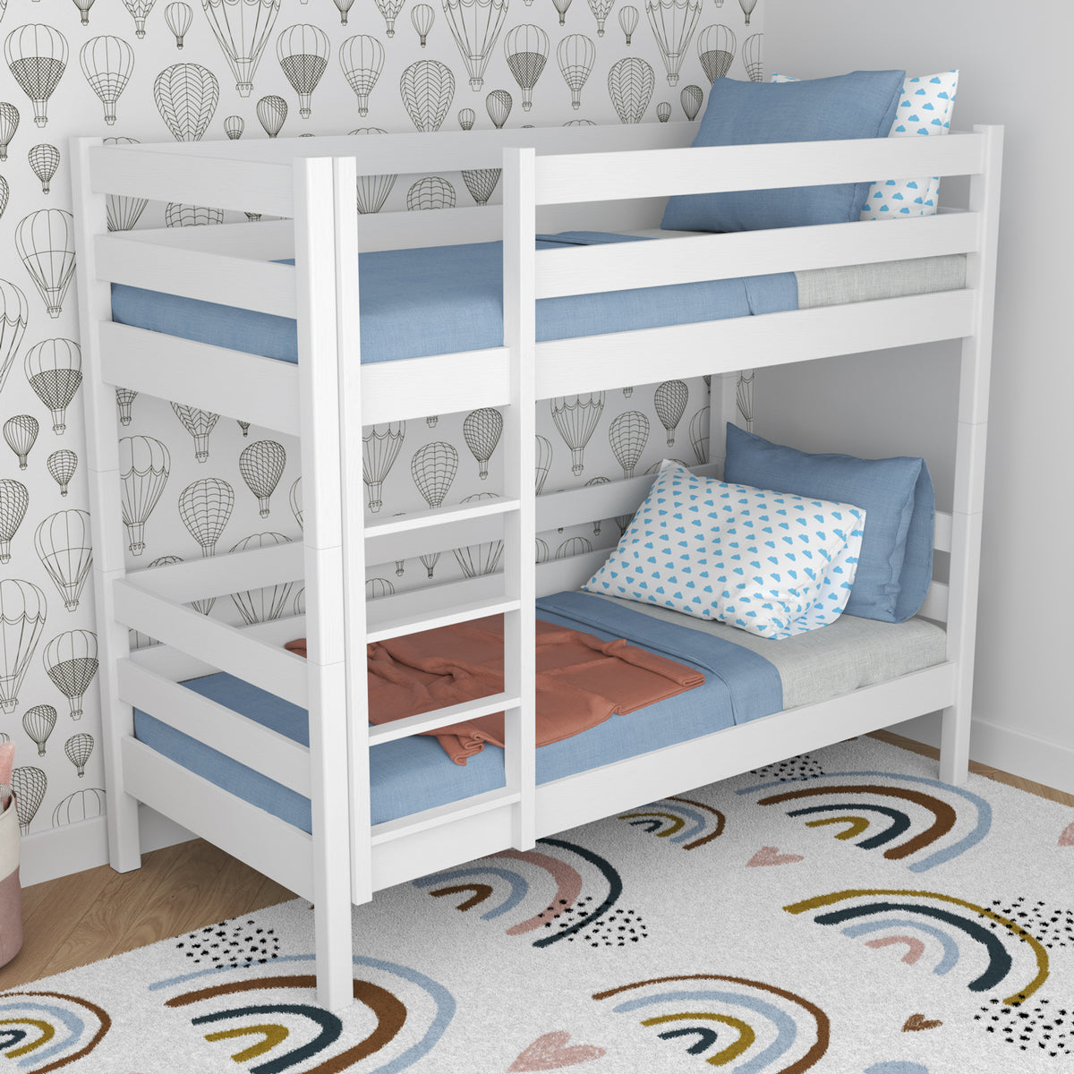 Bílá patrová postel do dětského pokoje - uspořádání scandi, dřevěná